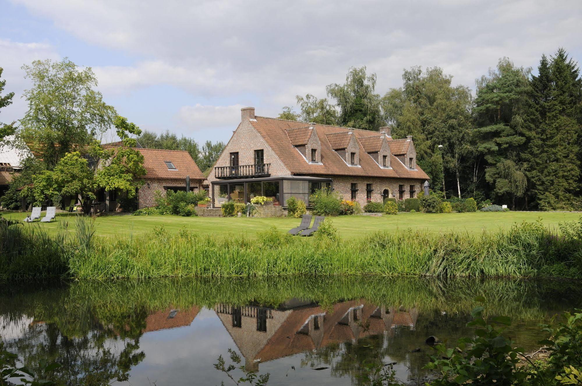 'T Vijverhof Viane Esterno foto