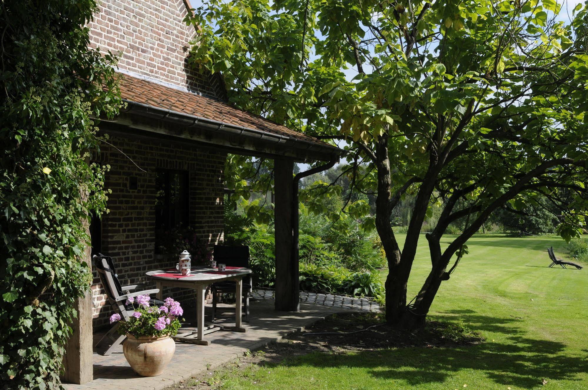 'T Vijverhof Viane Esterno foto